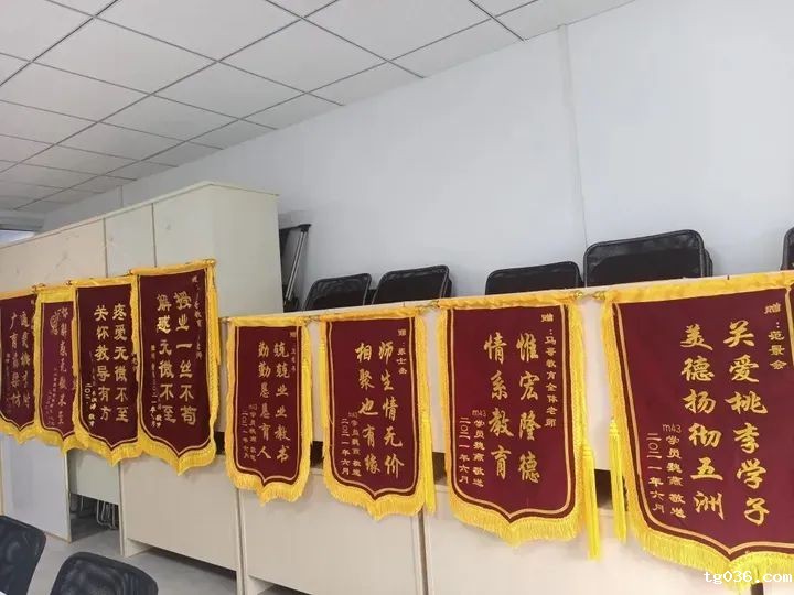 行业平均薪资出炉，IT行业又双叒叕排第一，看必威西汉姆联如何助你拿高薪！